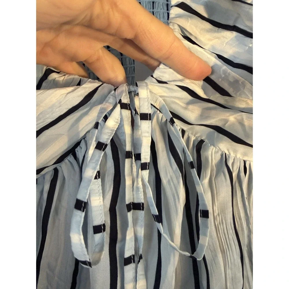 GAP Dress Womens M Blue Stripe Sweetheart Smocked Maxi Strappy Sundress Tiered